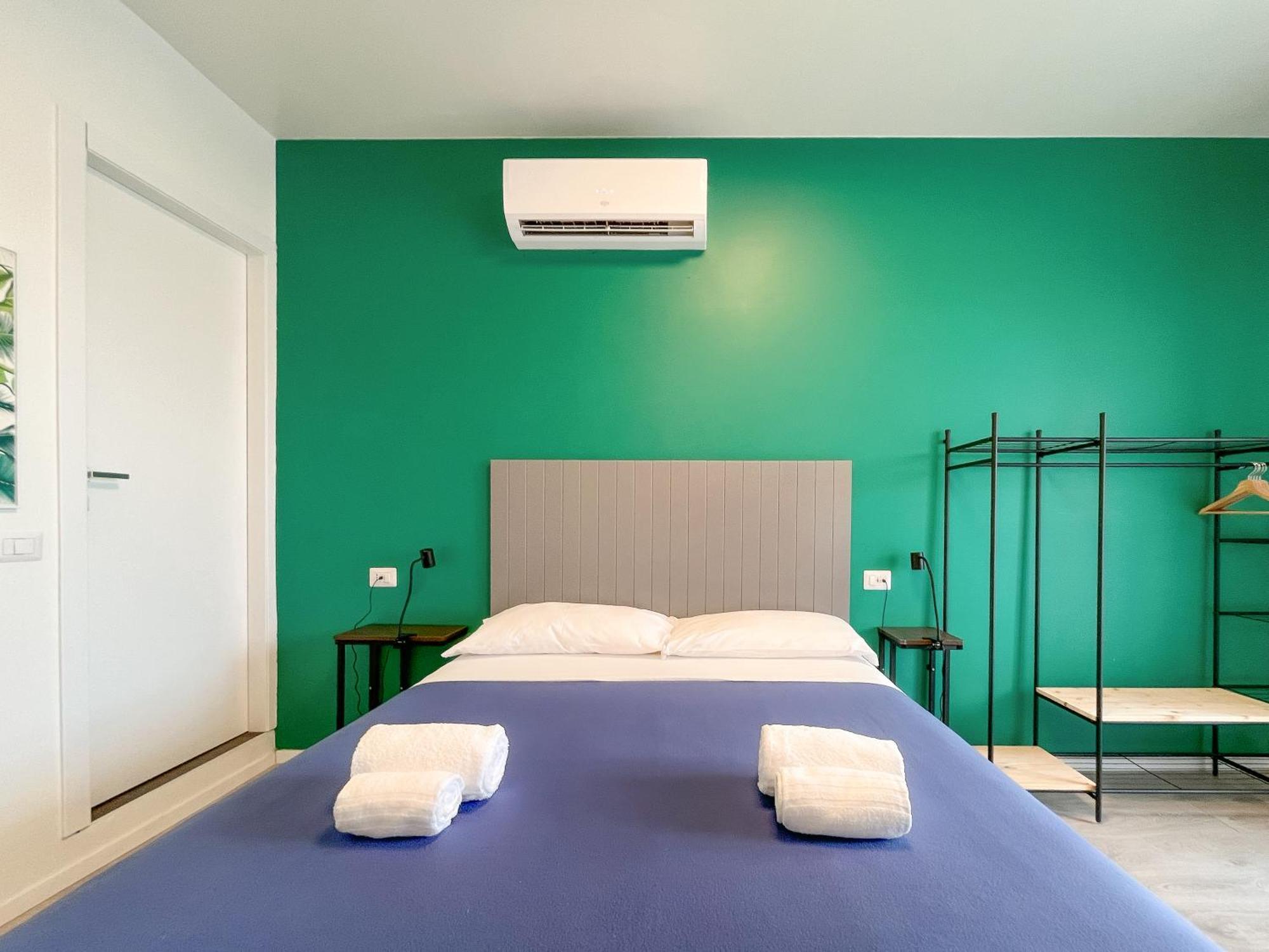 Rrrapido Colorful Rooms - Assago Kültér fotó